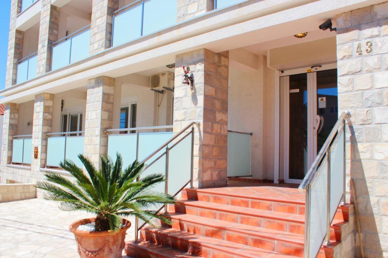 Sunny Hill Residence Bečići Екстериор снимка